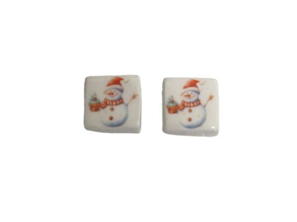 Snowman-holding-basket-post-earring-white-backgrounf-scaled-1jpg